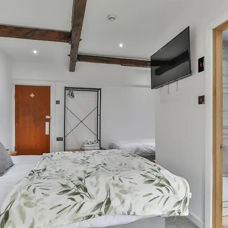 Serenity Guest House Скарборо Экстерьер фото