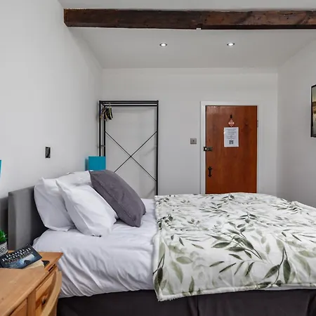 Serenity Guest House Скарборо Экстерьер фото