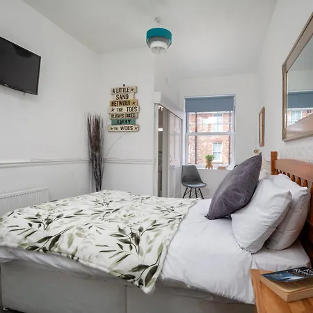 Serenity Guest House Скарборо Экстерьер фото