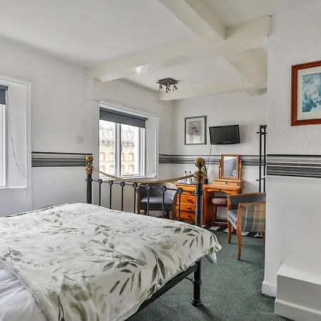 Serenity Guest House Скарборо Экстерьер фото