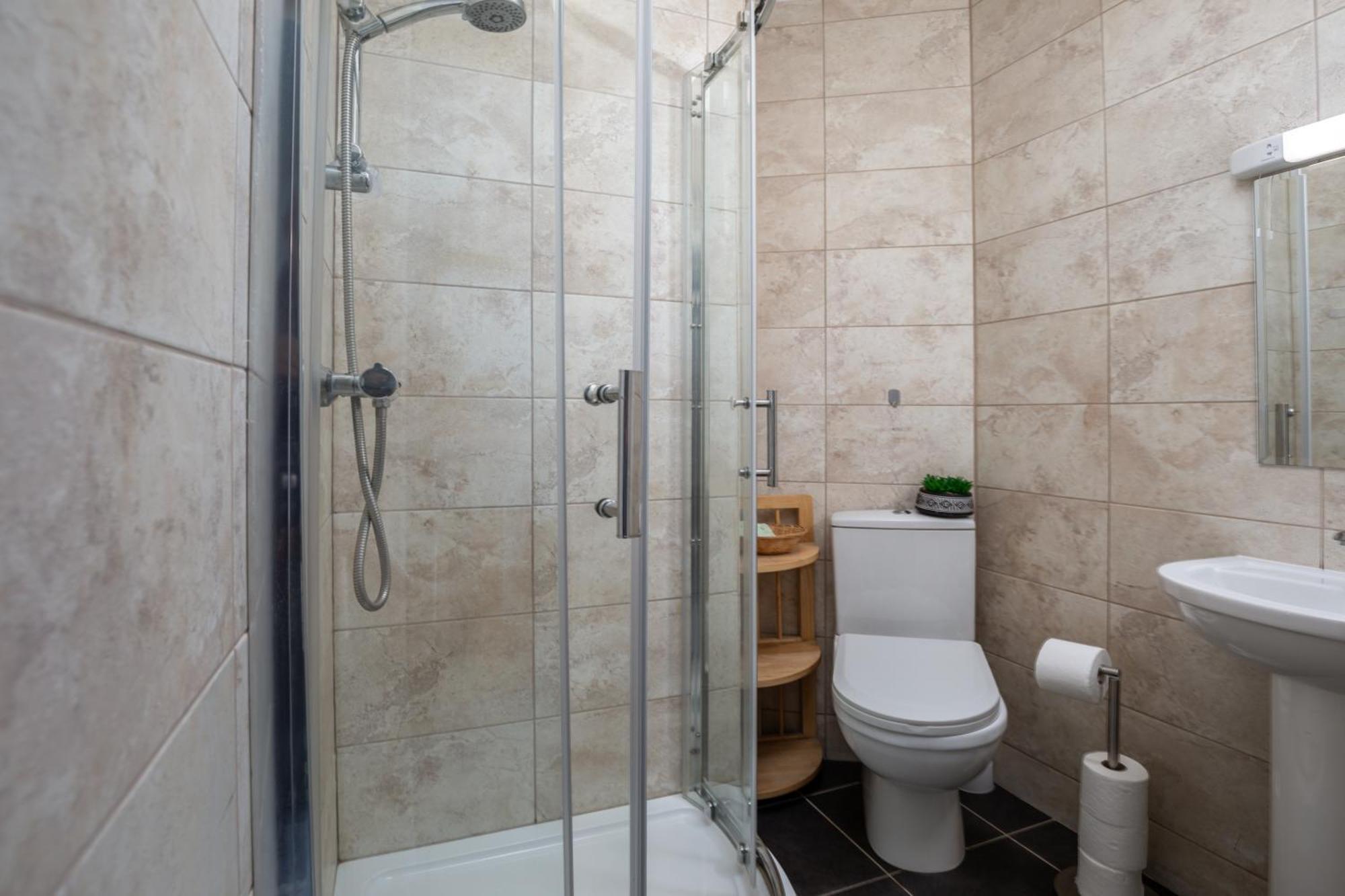 Serenity Guest house 3*