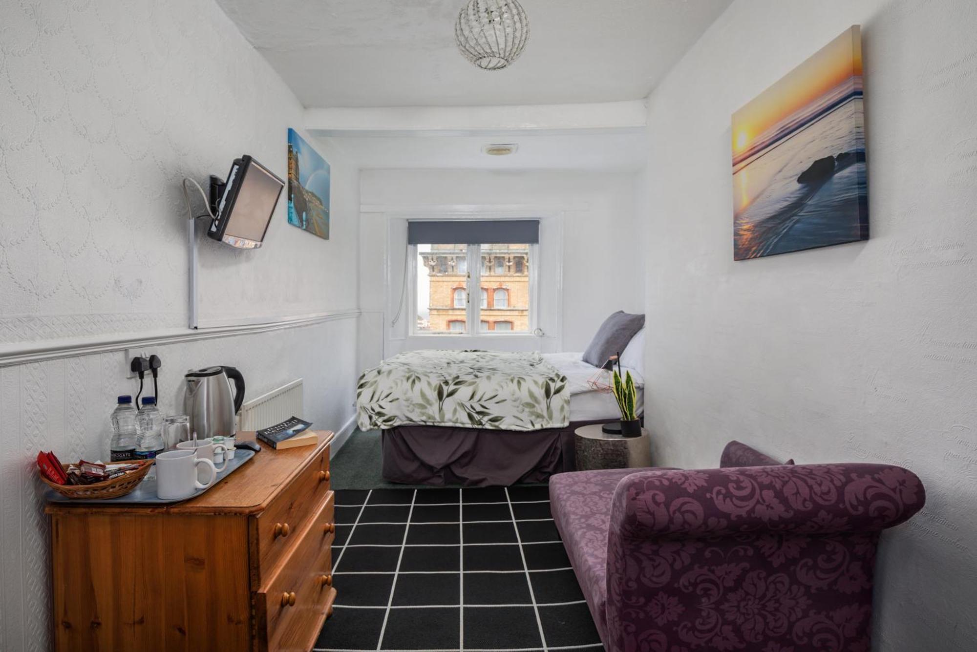 Serenity Guest house Scarborough